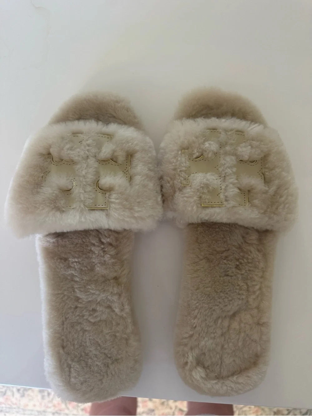 Tory Burch Double T Grey Shearling Slide Size 6